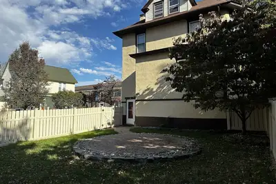 Image de \"Serenity in Butler: 2-Br Apartment with Backyard Oasis\" Near Nyc