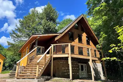 Image de Eagle Lake Cabin, Sleeps 12, Steps to Boat Launch, Mins to Sandy Beach & Stores