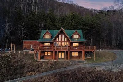 Image de Luxury Log Cabin Retreat – Hot Tub, Sauna, Cold Plunge, Gym & Mountain Views