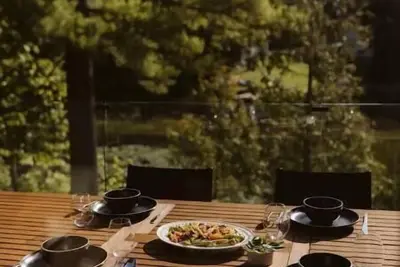 Image de Killarney Point Wild Escape