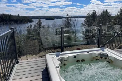 Image de Constellation Cove on Chandos