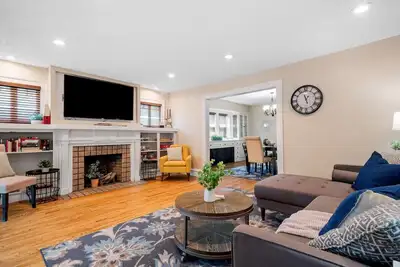 Image de Spacious 3br home near Downtown Cleveland