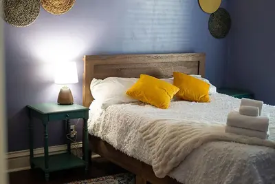 Image de Charming Rehabbed 2nd Floor Apartment