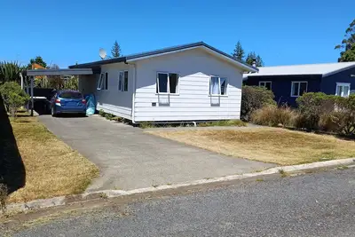 Image de Macks Alpine Chalet with Spa Pool, Bike Shed, Big Heat Pump, Carport.