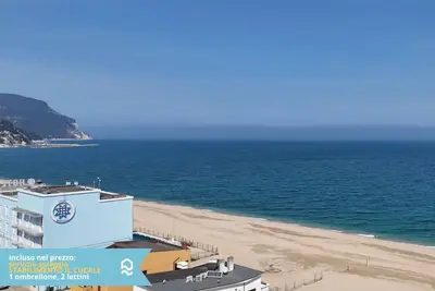 Image de Mialmare sx - Marcelli, new sea front three-room apartment in the center