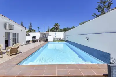 Image de Maison de vacances 'Villa Con Piscina Privada' avec piscine privée, terrasse privée et Wi-Fi