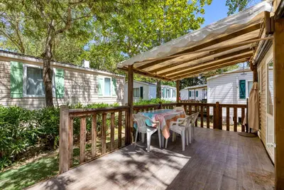 Image de Mobilhome Agde avec piscine partagée, terrasse privée et jardin partagé