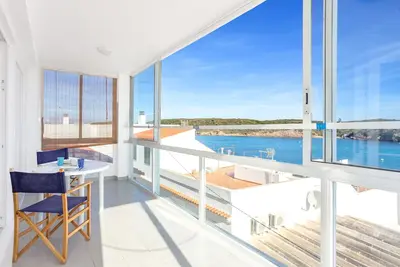 Image de Appartement 'Preciosas Vistas En Es Grau' avec terrasse privée, Wi-Fi et climatisation