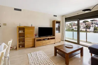 Image de Appartement 'Modern and Renewed Apartament Florí' avec vue sur mer, Wi-Fi et climatisation