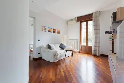 Image de Sondrio M3 - Spacious apartment with balcony!