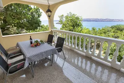 Image de Confortable appartement pour 4 personnes avec Wifi, climatisation, Tv et terrasse