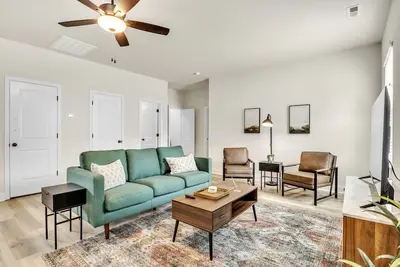 Image de 2br Greer Condo: Pet-Friendly, King Beds, Fire Pit