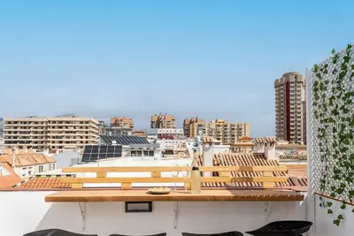 Image de Central Seaside Lux: à 1 min de la plage et de la terrasse Ref035