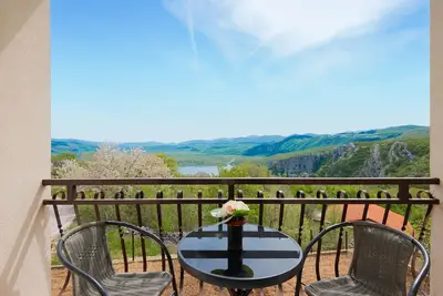 Image de 2 bedroom amazing home in Lokvicici