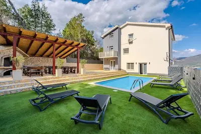 Image de Superbe maison à Karin