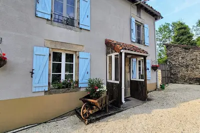 Image de Gite dans la belle campagne avec piscine privee