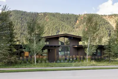 Image de Outpost: Fairway Lodge 5