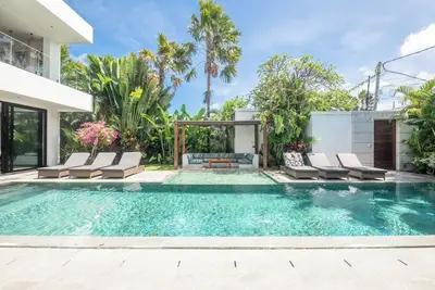 Image de 5br Marvel, 200m to Finns Beach Club Delight