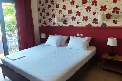Image de 102 | Okeania Triple Room Ground Floor
