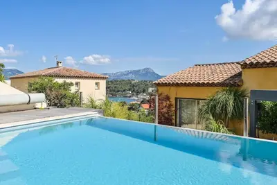 Image de Villa avec piscine vue mer