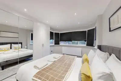 Image de Brand New 3bdr with Garden&Free Parking in Hendon