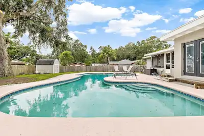 Image de Beachy getaway in lovely Lakeland, Fl!