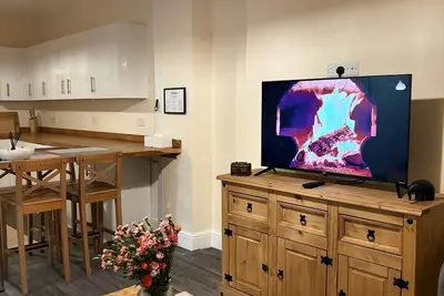 Image de 2-bedroom flat walking distance to Cardiff Bay Penarth Town Centre and Marina. \n