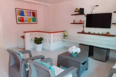 Image de Estamos Ubicados en el Centro de la Ciudad, en la Zona Amurallada de Cartagena