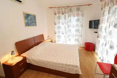 Image de Apartments Trogrlić - Two-Bedroom Apartment with Balcony and Sea View