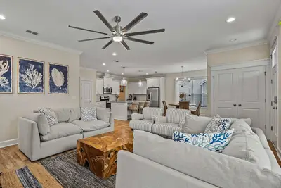 Image de Golf-Coast Getaway Entire House