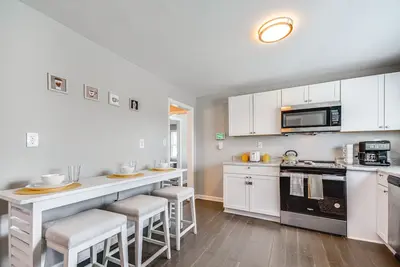 Image de Updated Jamestown Home - 5 Mi to Hpu!