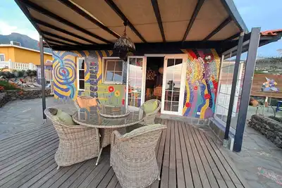 Image de Casa Artística con Jardín y Impresionantes Puestas de sol