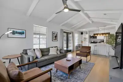 Image de Stunning 3 Bed/2 Bath East Austin Tx Home