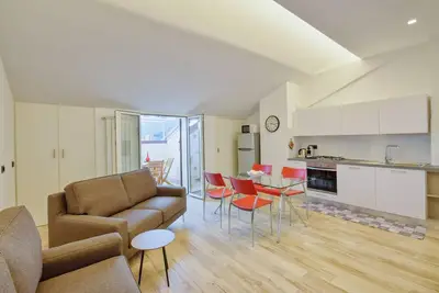 Image de Superbe appartement de 2 chambres Ă .