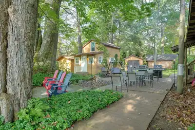 Image de Steps to Chautauqua Lake: Cozy Cottage w/ Patio