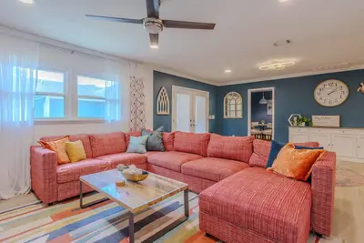 Spacious Wilmington Retreat - Close to everything Wilmington has to offer!