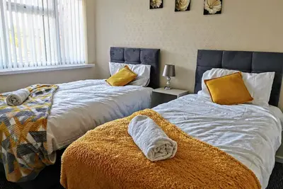 Image de 3Bed Full House - Free Parking - Family Friendly!