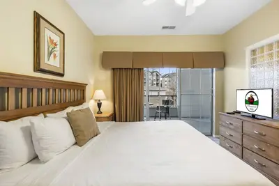 Image de Pet-Friendly Golf Getaway: 2 Br Course View Condo near Branson Attractions