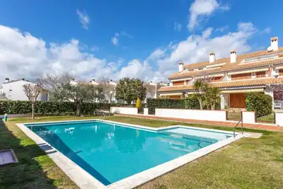 Image de Joli appartement pour 6 personnes avec piscine, Wifi, Tv, terrasse et vue panoramique