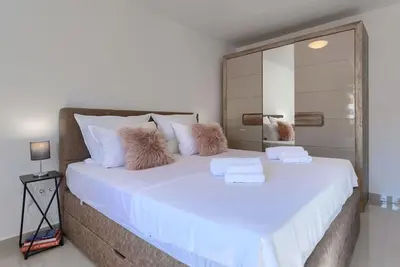 Image de Agréable appartement pour 4 personnes avec Wifi, climatisation, Tv et terrasse