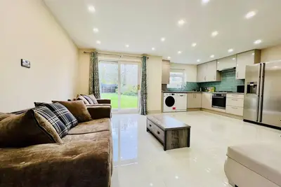 Image de 2 Bedroom Luxury Flat or Appartment near Heathrow with Garden