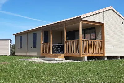 Image de Chalet 3 chambres avec piscine chauffée, proche Golfe du Morbihan, idéal pour familles!
