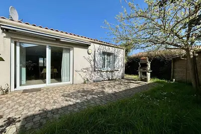 Image de Maison à La Cotinière, 6 couchages, proche port et plage, jardin, terrasse, parking privé