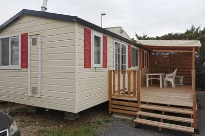 Image de mobilhome clim et tv 6 personnes