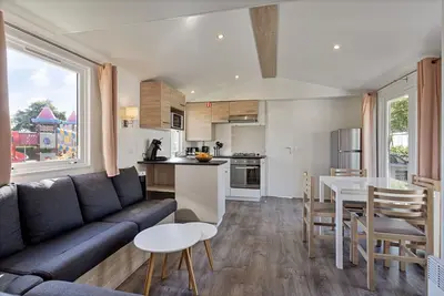 Image de Compleet Ingericht Chalet op 400 m van Centrum en 1, 7 km van het Strand Renesse