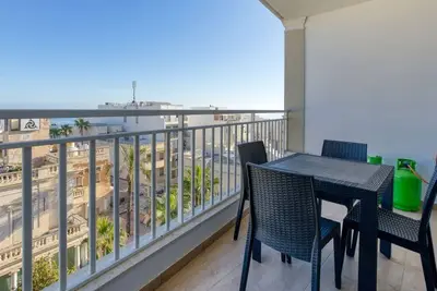 Image de Fully equipped 2br home with Beautiful Sea views