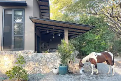 Image de New Loft Barndo w/Ac at Big Sky Stables near epic beaches, horses and pickleball