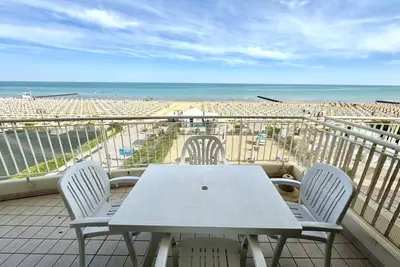 Image de Villa Emy 7 Fronte Mare - Carraro Immobiliare Jesolo
