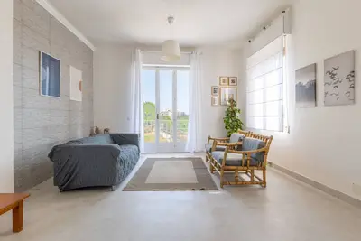 Image de Maison de vacances 'Casa Sicilia - Riviera Beach House' avec vue sur la mer, Wi-Fi et climatisation