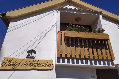Image de Maison de vacances \"Abrigo Do Cabecinho\" avec vue sur la montagne, balcon et Wi-Fi
